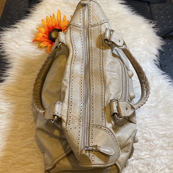 🌺 HP❤️💯 authentic balenciaga satchel 🌺 - Picture 15 of 15